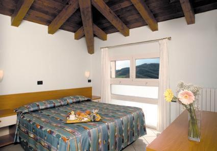 Hotel Kristall Loiano Extérieur photo