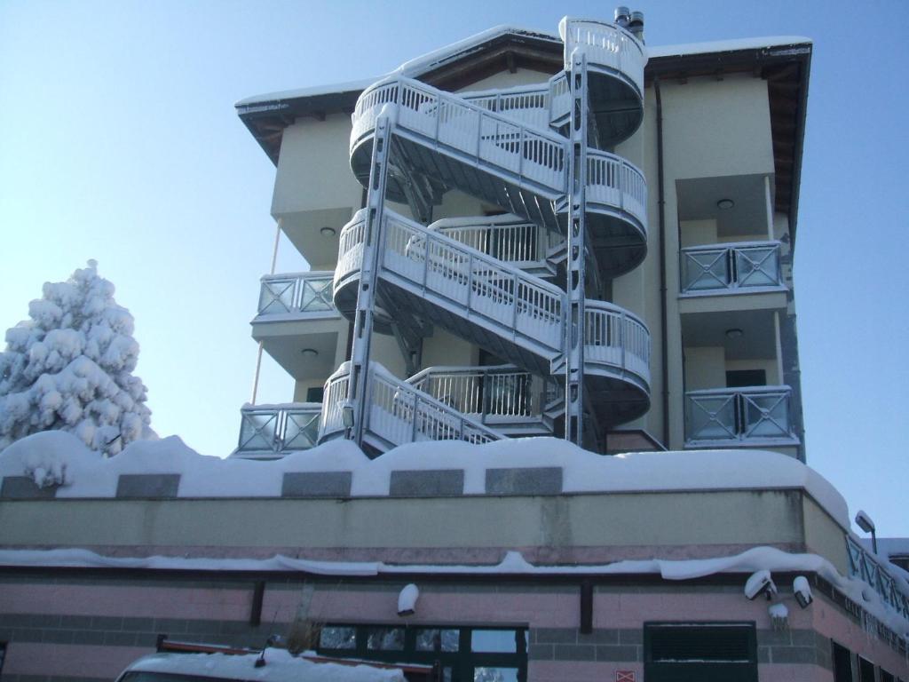 Hotel Kristall Loiano Extérieur photo