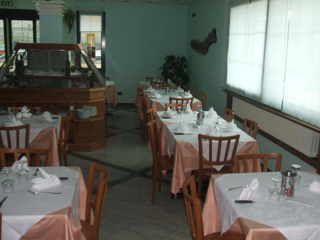 Hotel Kristall Loiano Extérieur photo